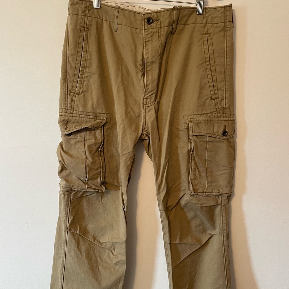 Levi’s Khaki Cargo Pants 34/30